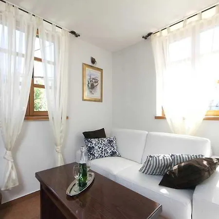 Apartment Perla