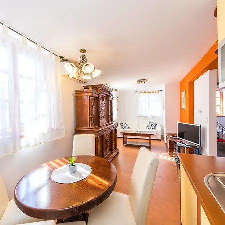 Apartment Perla *