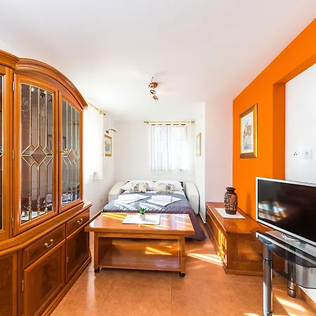 Perla Apartment *