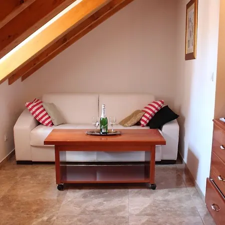 Apartment Perla